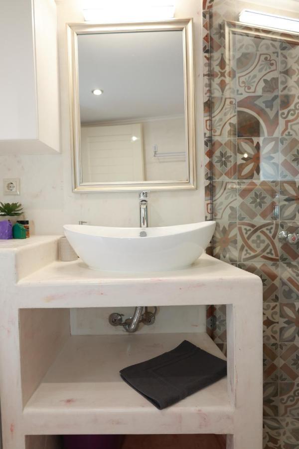Cane'S Family Guest House Plomari Exterior foto