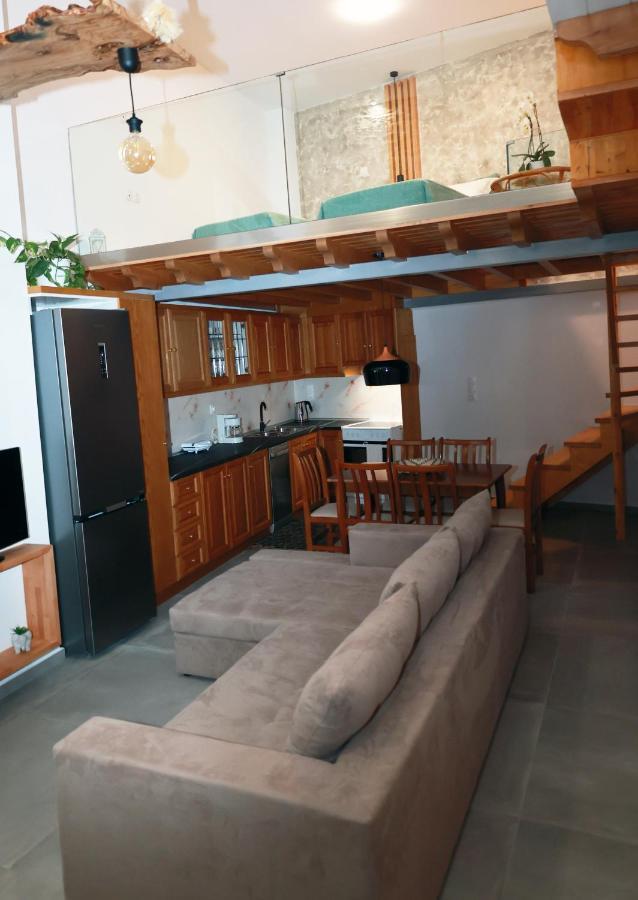 Cane'S Family Guest House Plomari Exterior foto